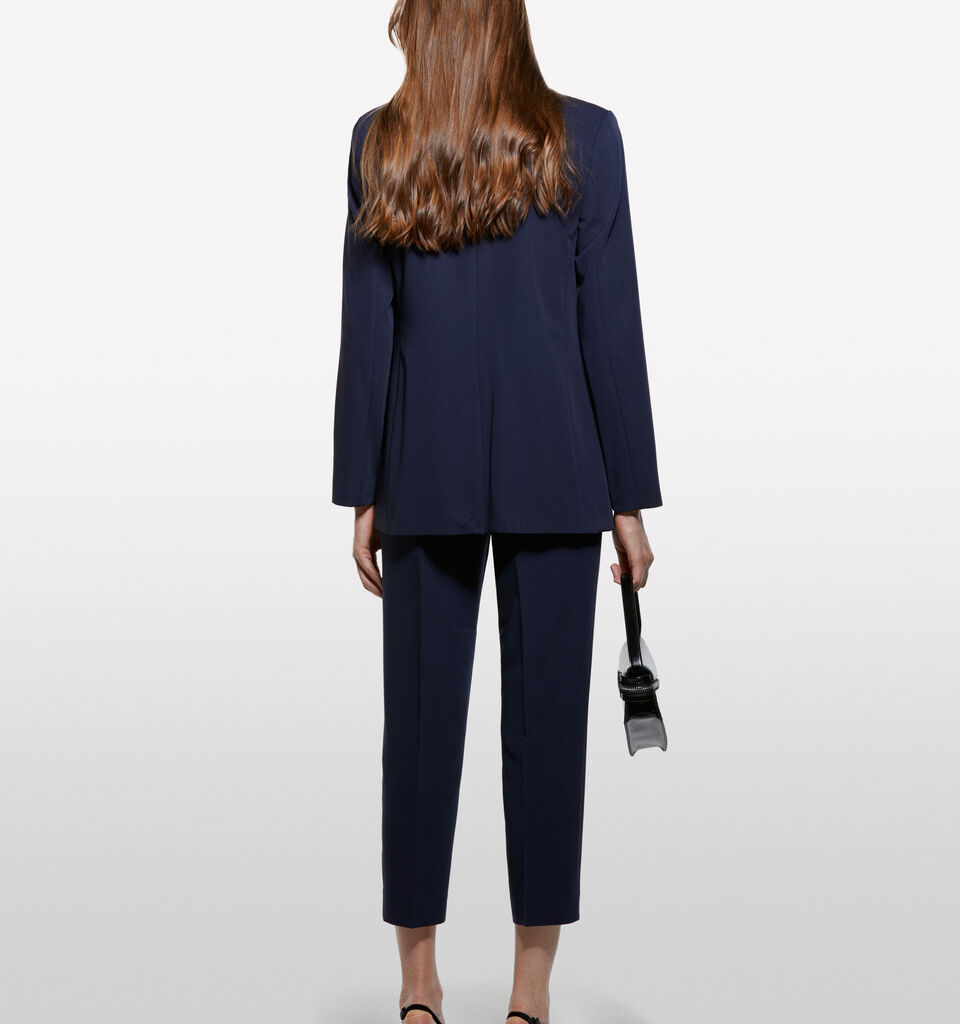 Dunkelblauer Blazer mit normaler Passform - blazer für damen - Dunkelblau | Sisley image number 2